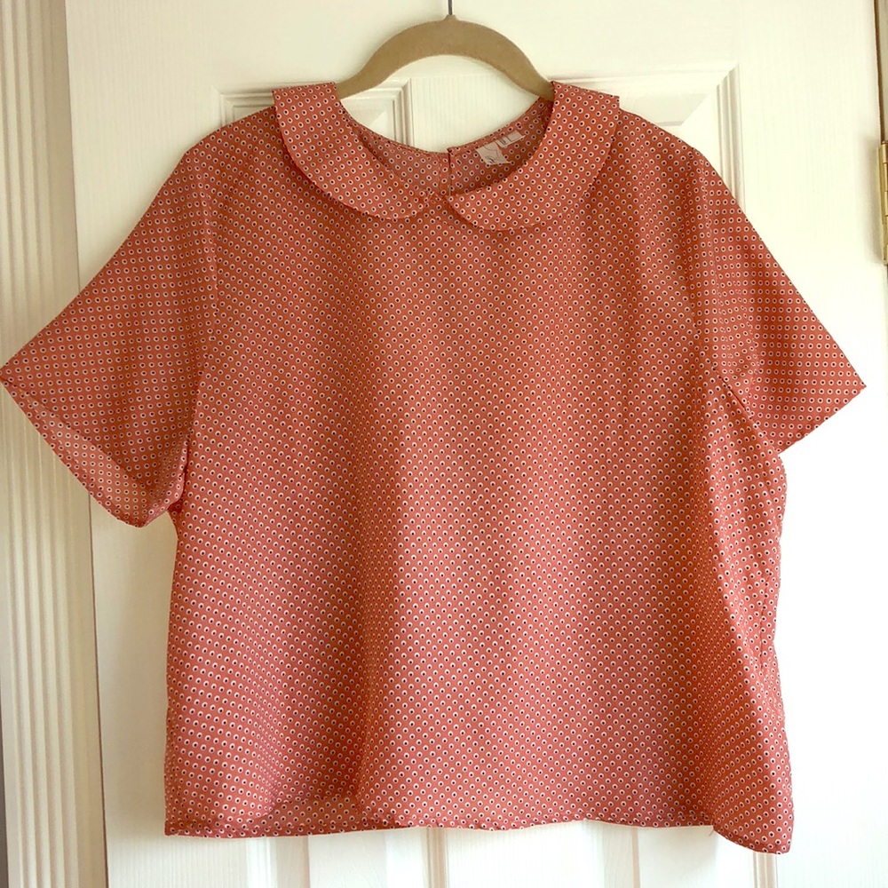 Short sleeves blouse